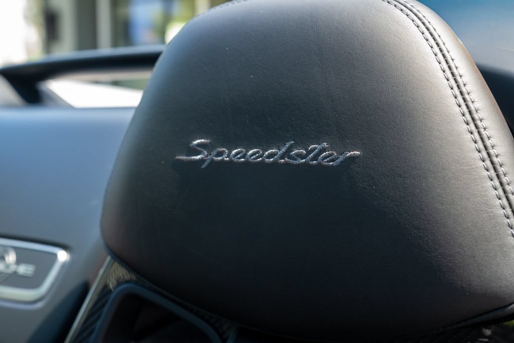Used 2019 Porsche 911 Speedster RWD image 13