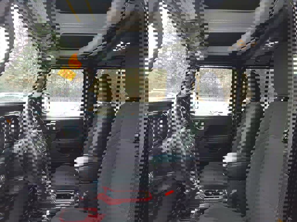 Used 2022 Jeep Gladiator Sport image 9