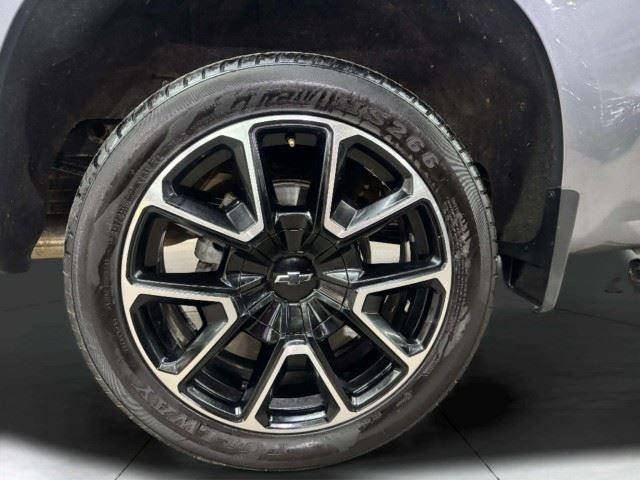 Used 2021 Chevrolet Silverado 1500 High Country w/ Technology Package AWD/4WD image 48
