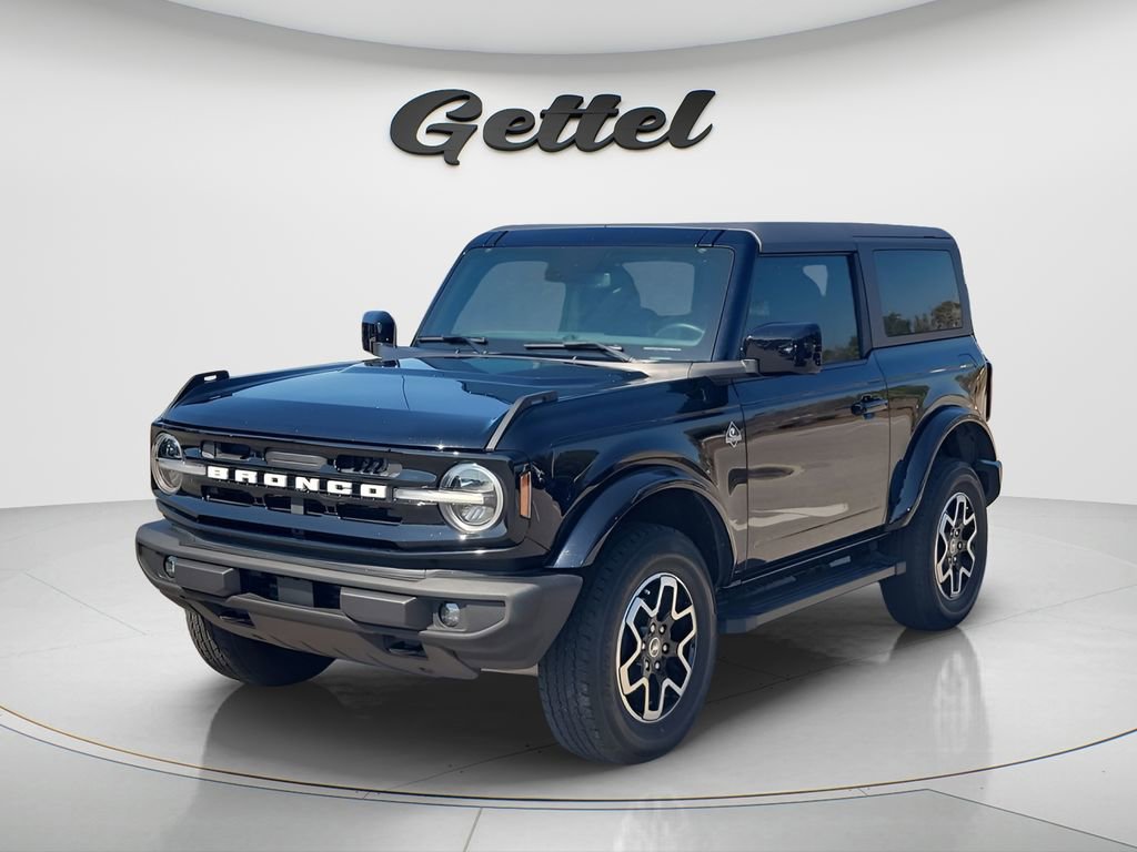 Used 2022 Ford Bronco Outer Banks image 2