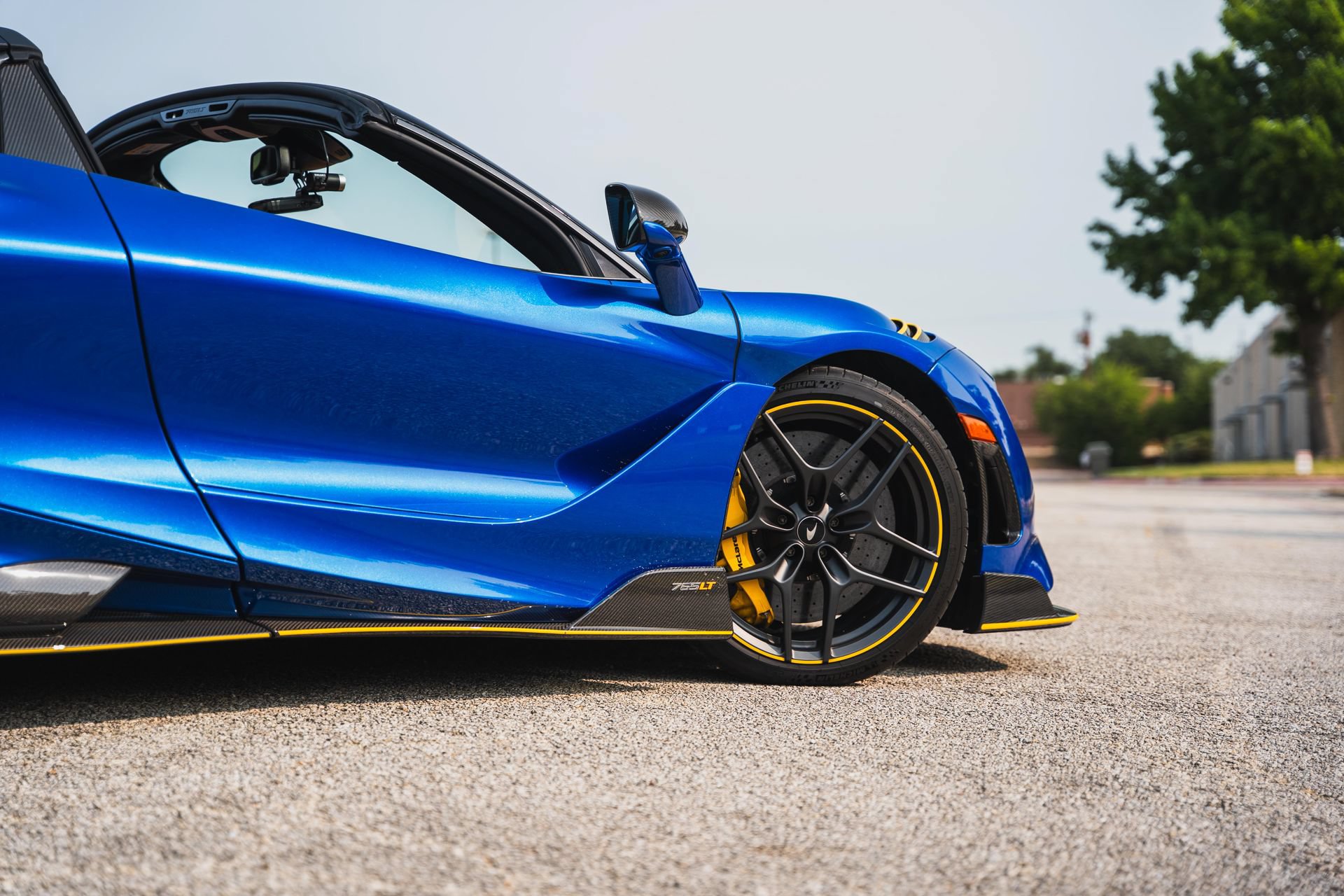 Used 2022 McLaren 765LT RWD image 18