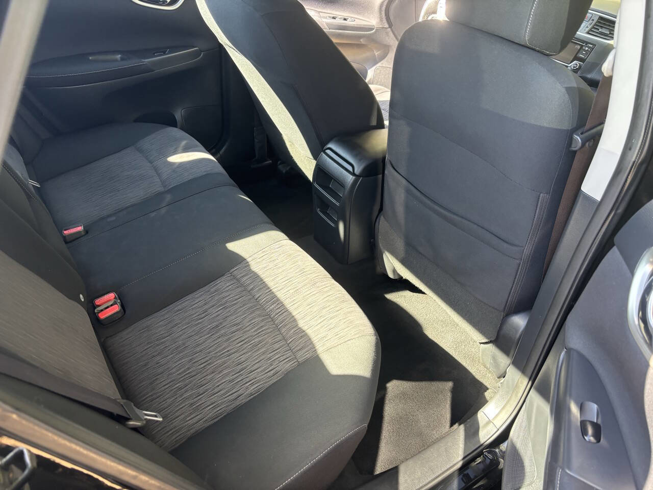 Used 2015 Nissan Sentra SV image 20