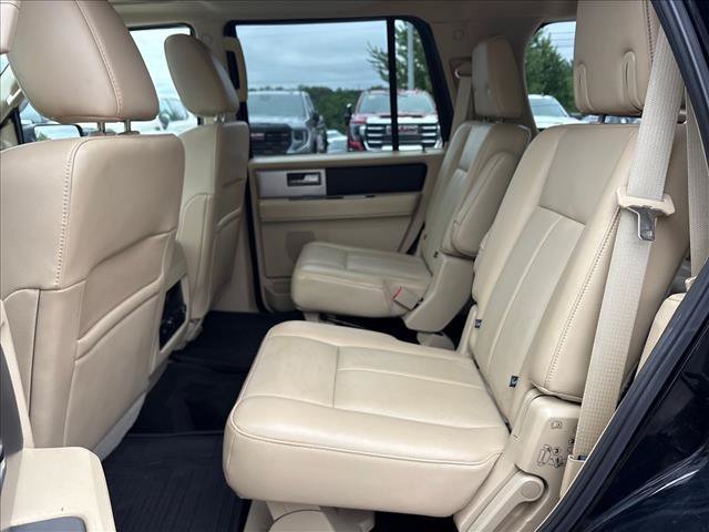 Used 2017 Ford Expedition XLT w/ Equipment Group 202A RWD image 8