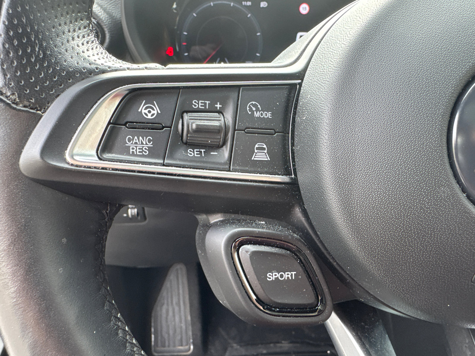 Used 2024 Dodge Hornet GT image 33