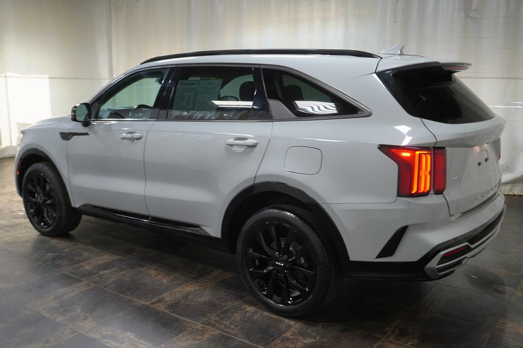 Used 2022 Kia Sorento SX image 8