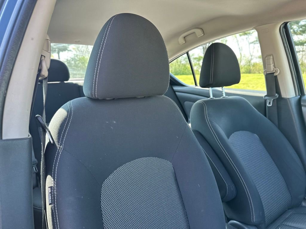 Used 2015 Nissan Versa FWD image 22