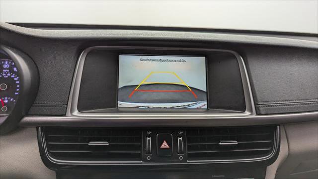 Used 2018 Kia Optima LX image 27