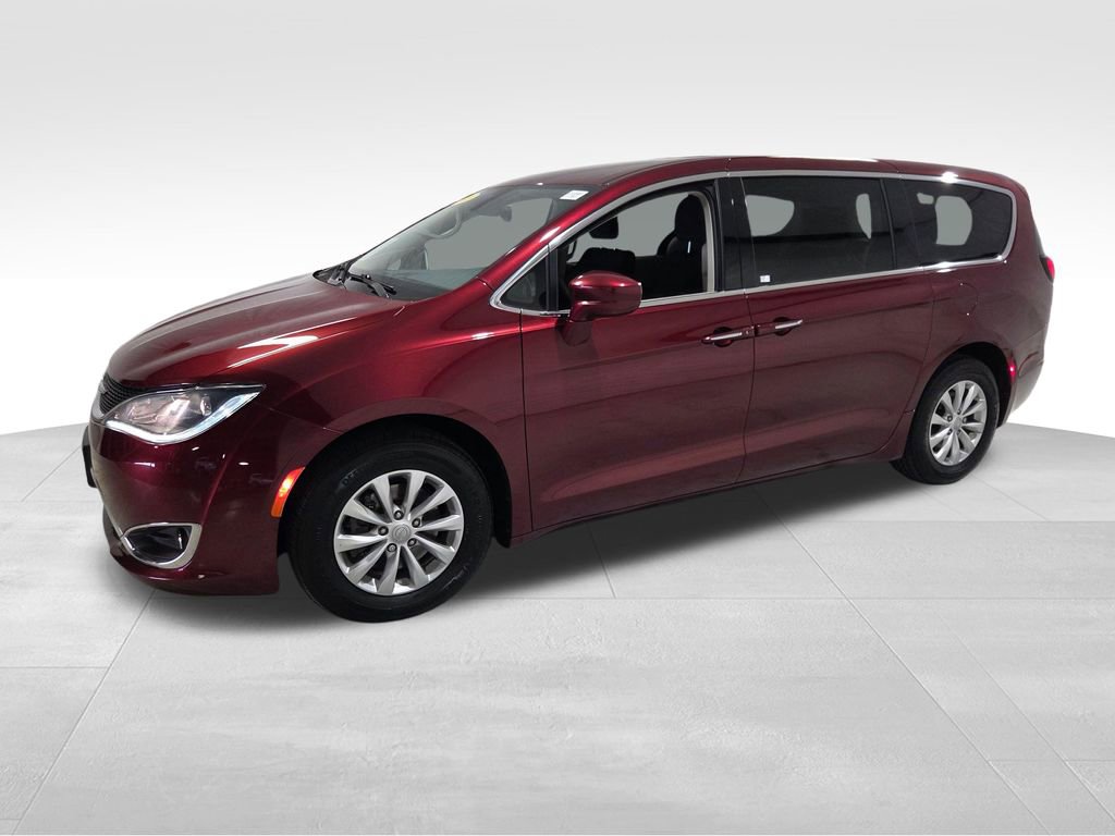 Certified 2019 Chrysler Pacifica Touring Plus w/ Cold Weather Group FWD image 21
