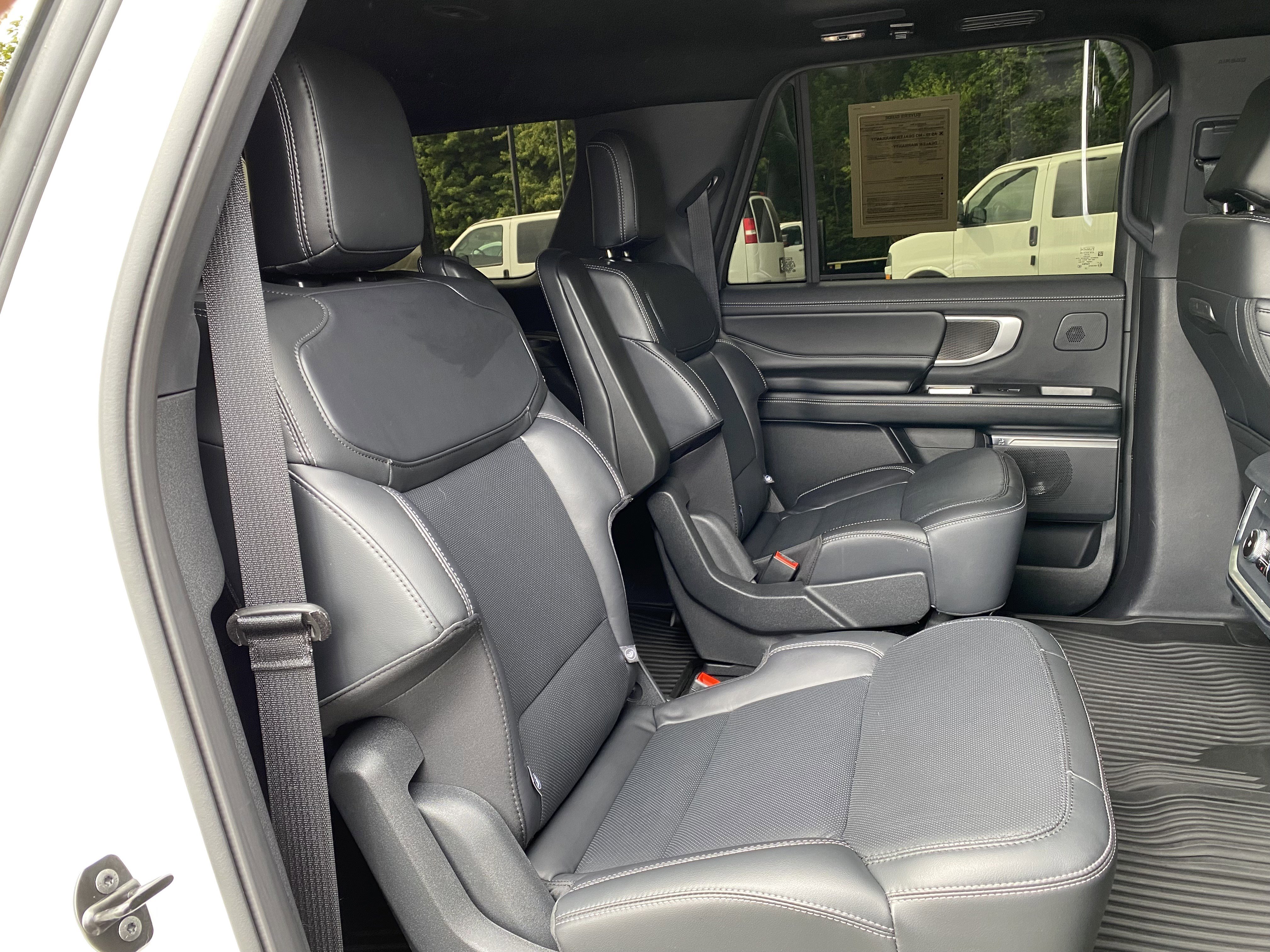 Used 2025 Ford Expedition Max Platinum w/ Stealth Performance Package AWD/4WD image 36