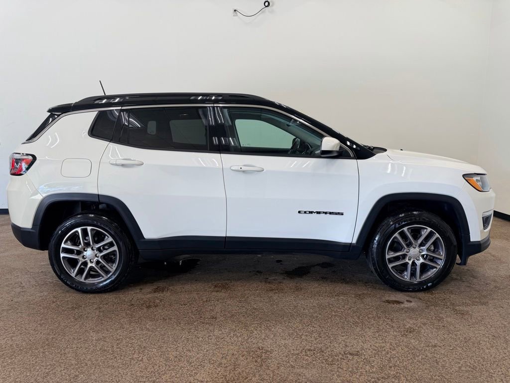 Used 2020 Jeep Compass Latitude AWD/4WD image 8
