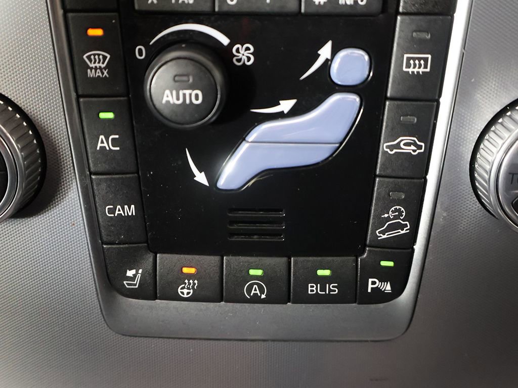 Used 2018 Volvo V60 T5 Cross Country w/ Convenience Package image 49