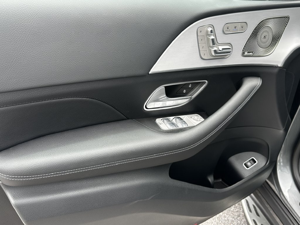 New 2026 Mercedes-Benz GLS 450 4MATIC image 11