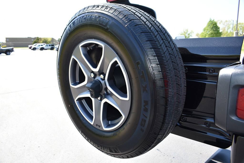 Used 2023 Jeep Wrangler Unlimited Sport AWD/4WD image 29