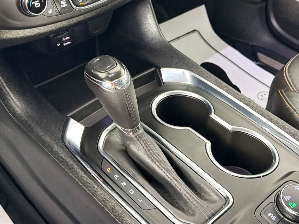 Used 2020 Chevrolet Traverse RS image 17