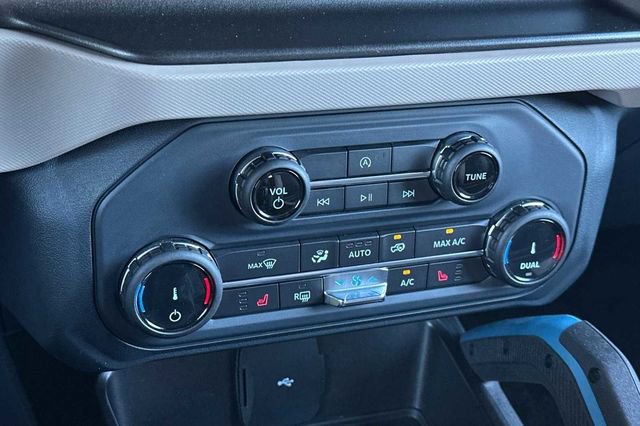 Used 2022 Ford Bronco Wildtrak image 19