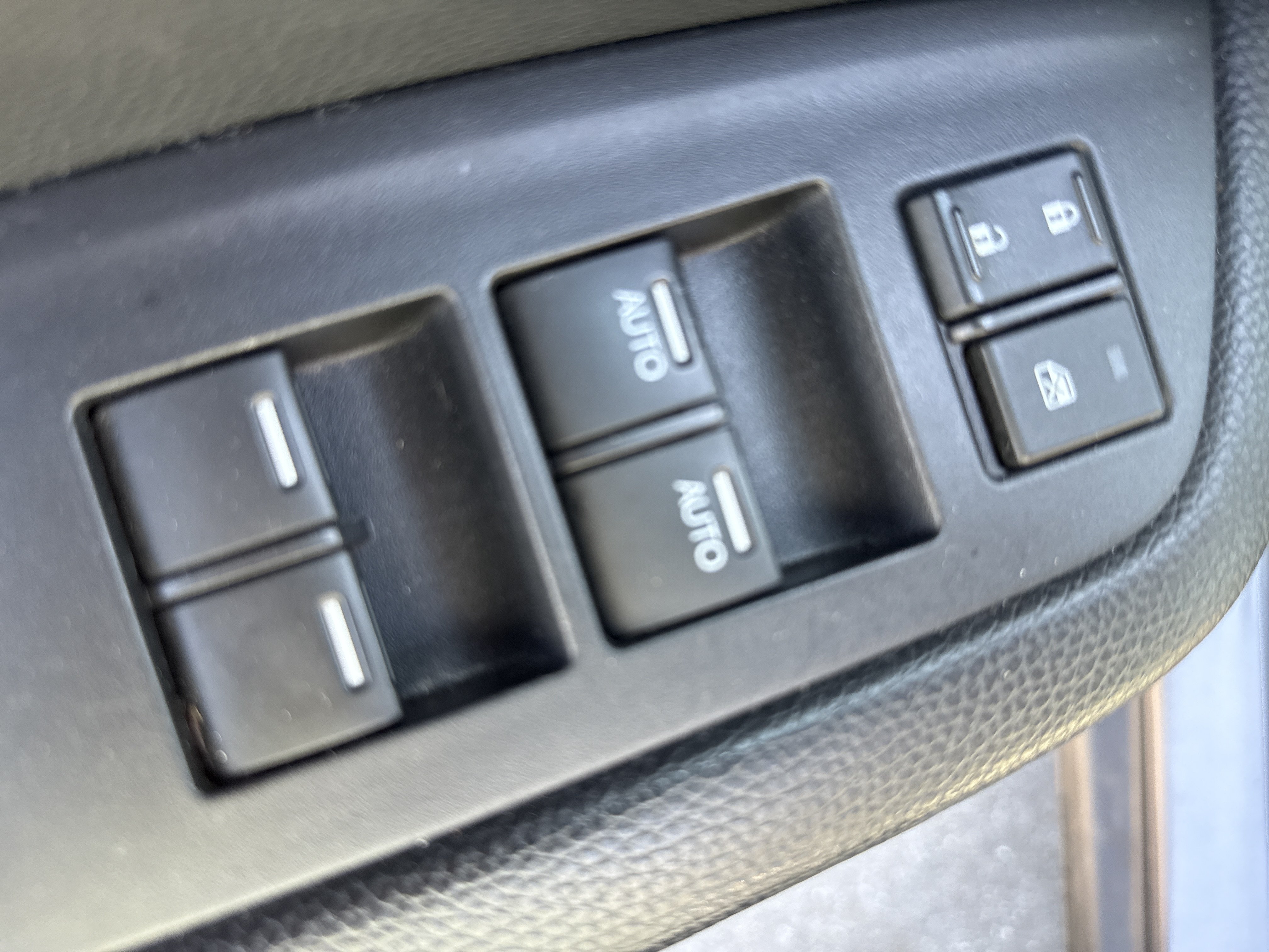 Used 2016 Honda Pilot Touring image 17