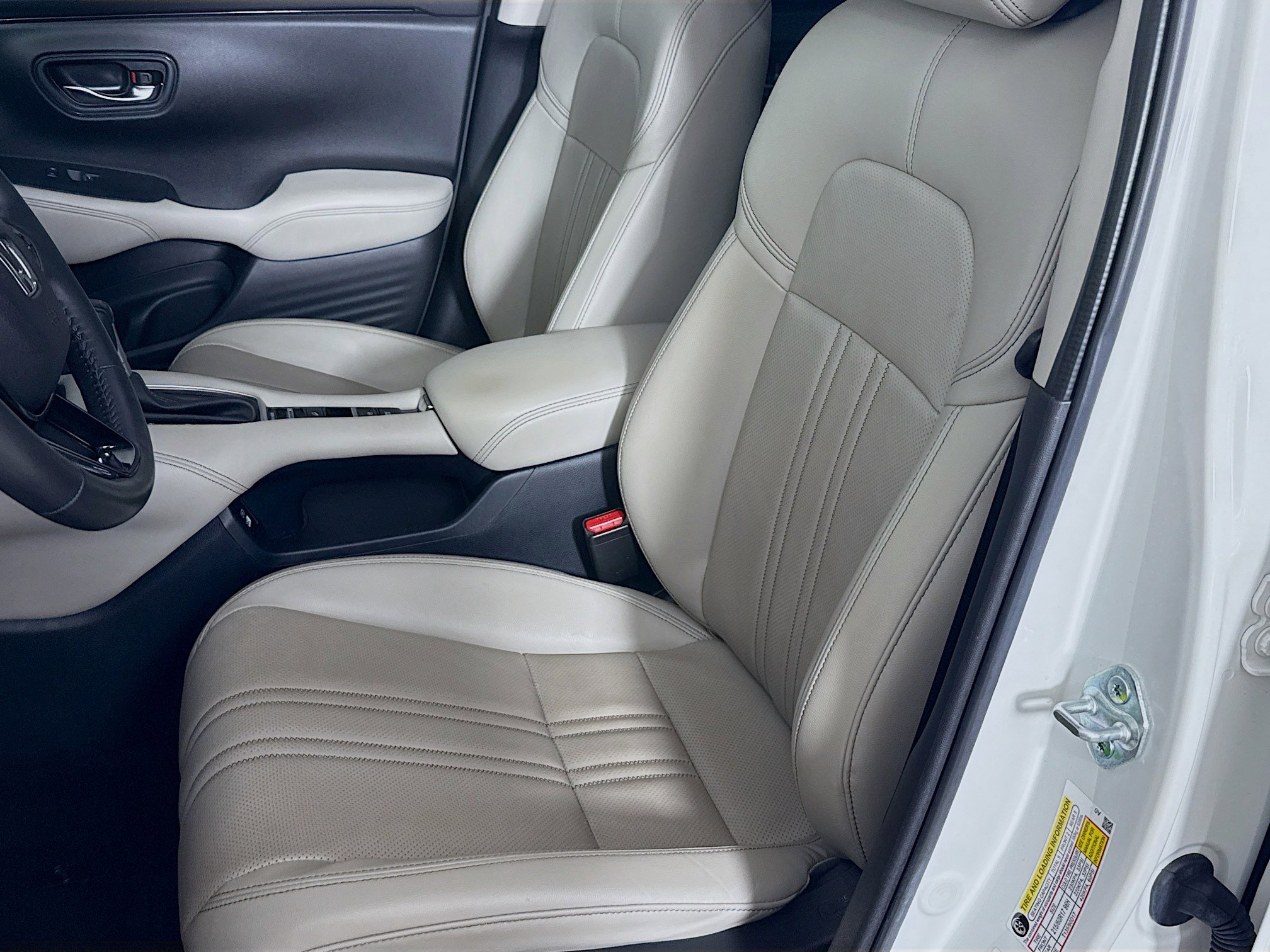 Certified 2023 Honda HR-V EX-L image 22