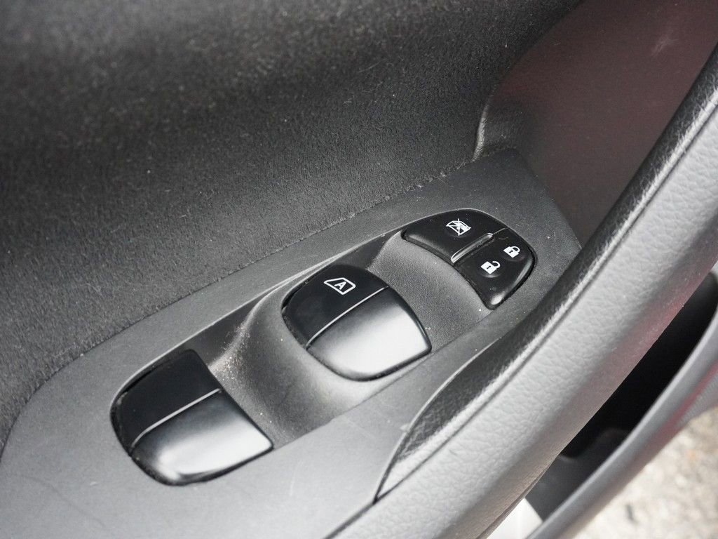 Used 2014 Nissan Altima 2.5 S w/ Sport Value Package FWD image 32