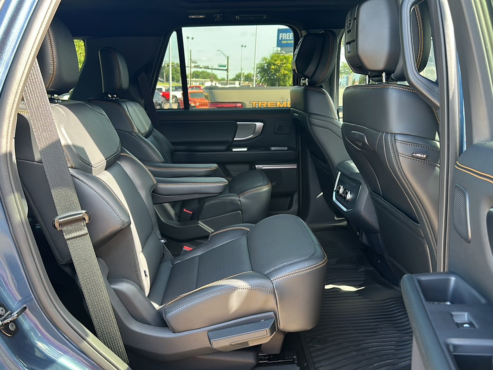 New 2027 Ford Expedition Tremor w/ Driver's Package AWD/4WD image 16