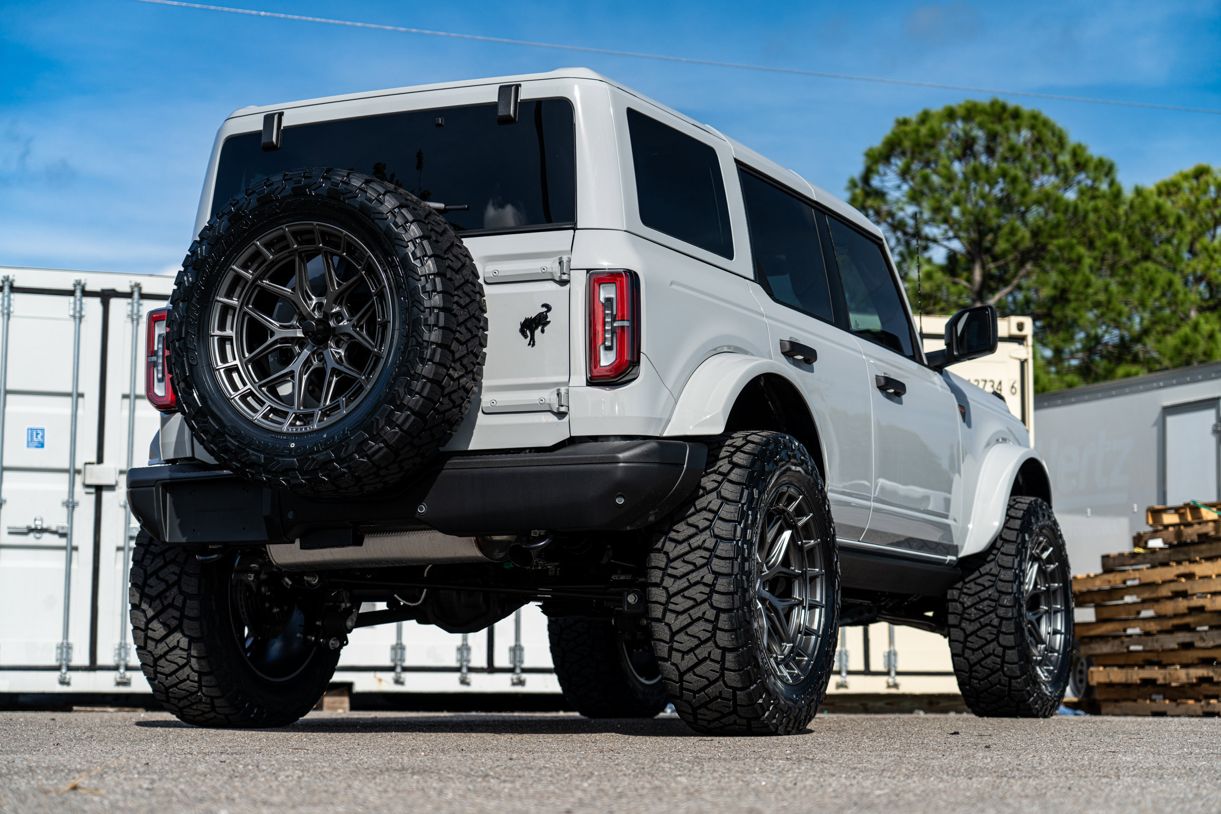 New 2026 Ford Bronco Badlands AWD/4WD video 3