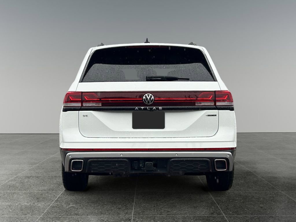 Used 2024 Volkswagen Atlas Peak Edition SE image 6