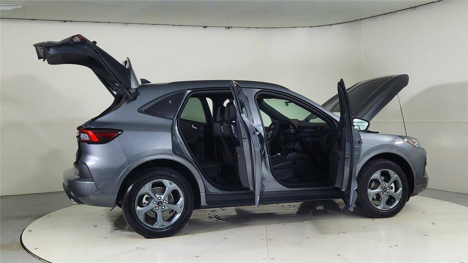 Used 2024 Ford Escape ST-Line image 12