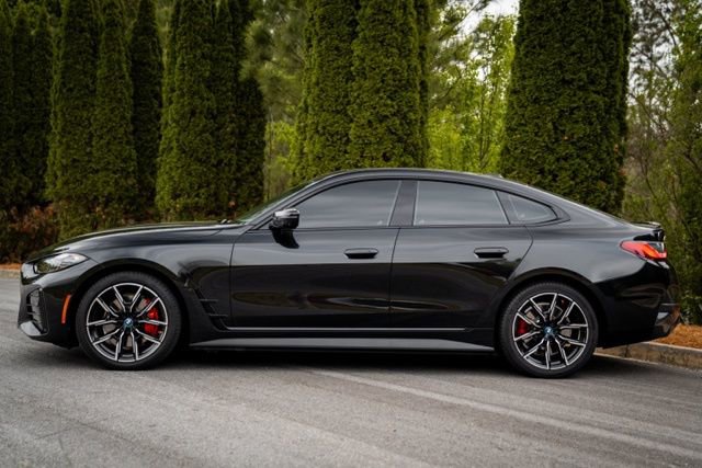 Used 2023 BMW i4 eDrive40 w/ M Sport Package image 9