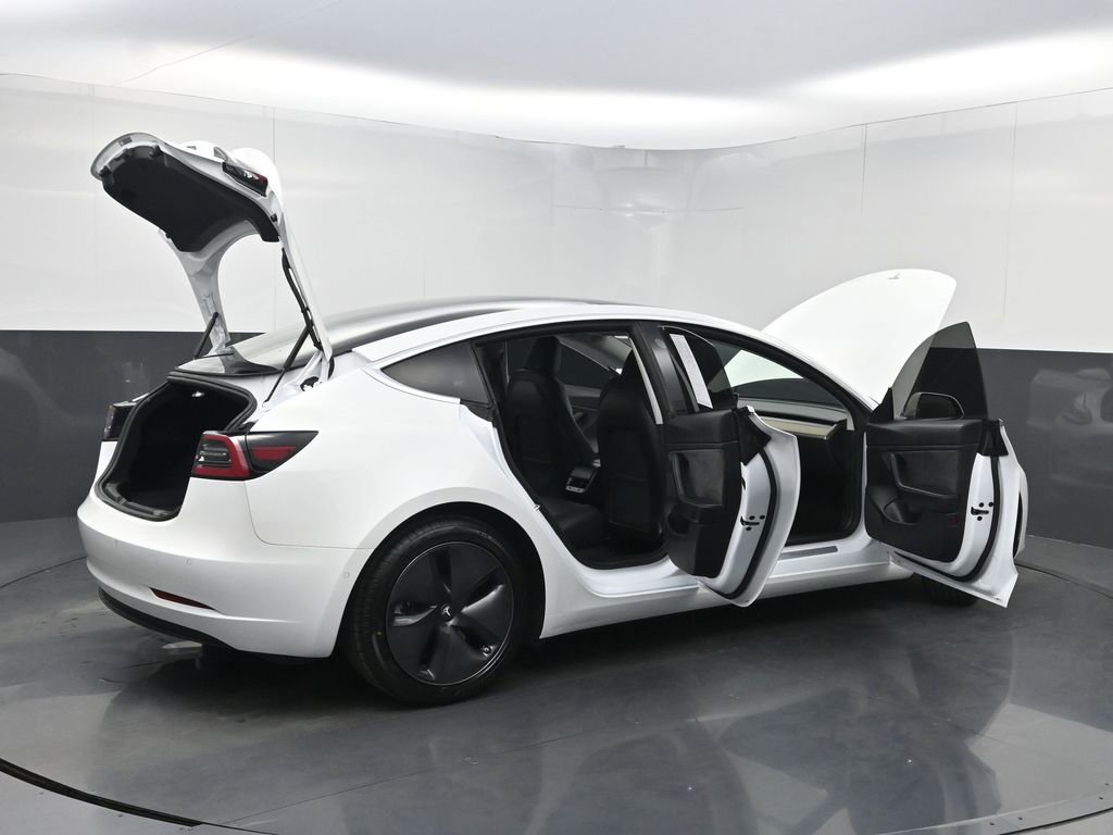 Used 2019 Tesla Model 3 Standard Range Plus image 37