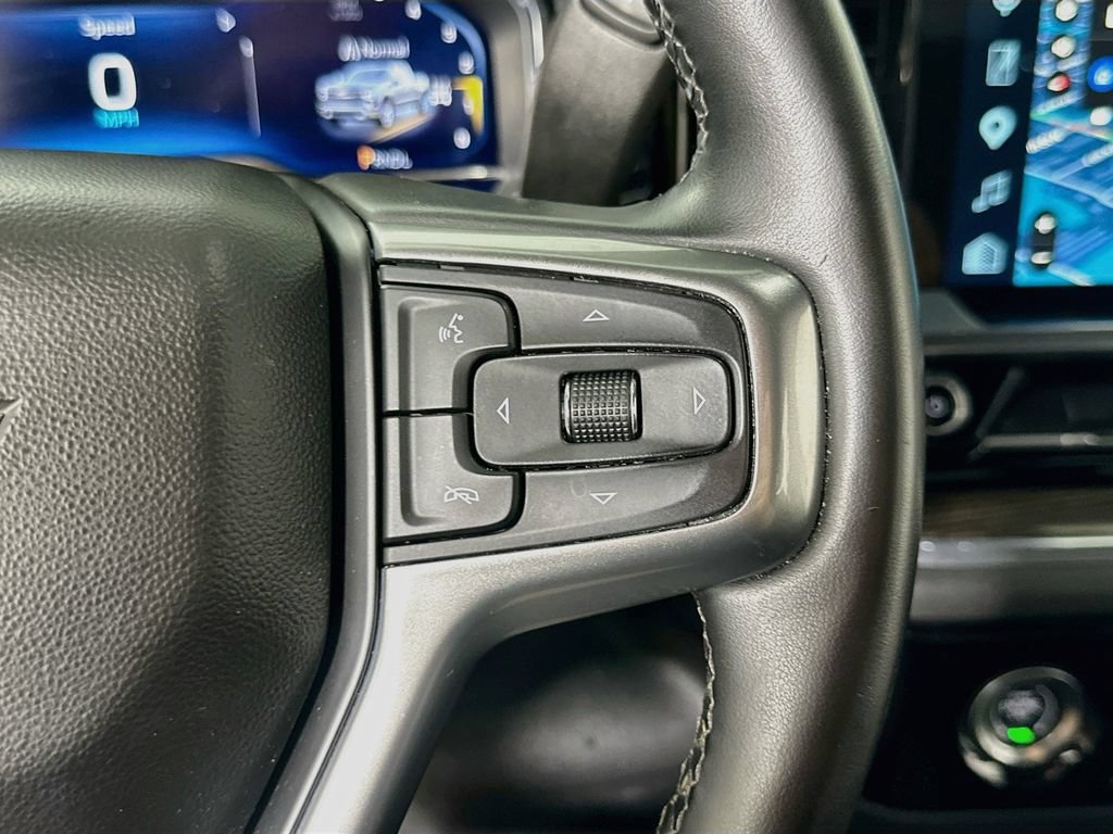 Used 2023 Chevrolet Silverado 1500 LT AWD/4WD image 25