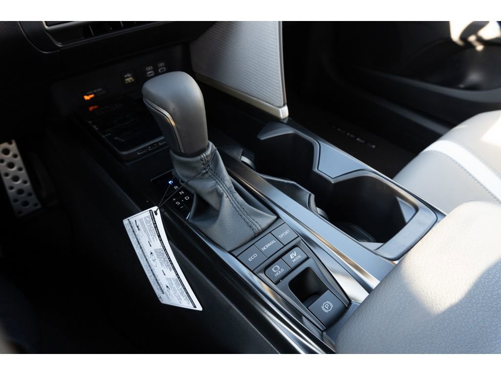 Used 2026 Toyota Camry SE w/ Convenience Package image 25