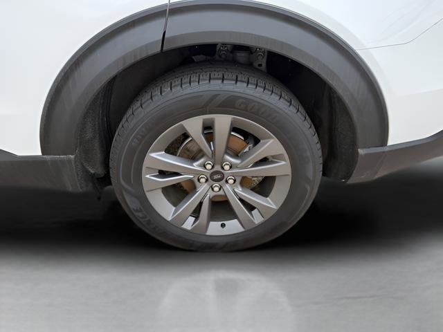 Used 2021 Ford Explorer XLT w/ Equipment Group 202A AWD/4WD image 25