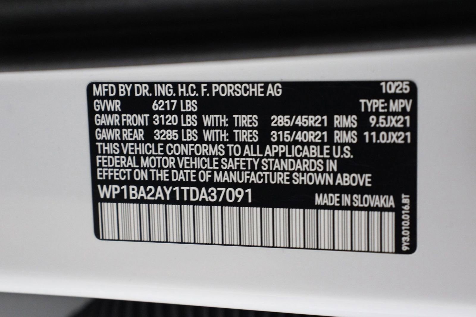 New 2026 Porsche Cayenne Coupe image 24