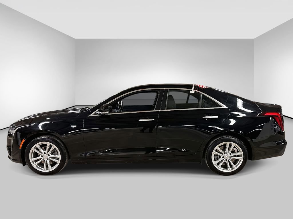 Used 2025 Cadillac CT4 Luxury image 2