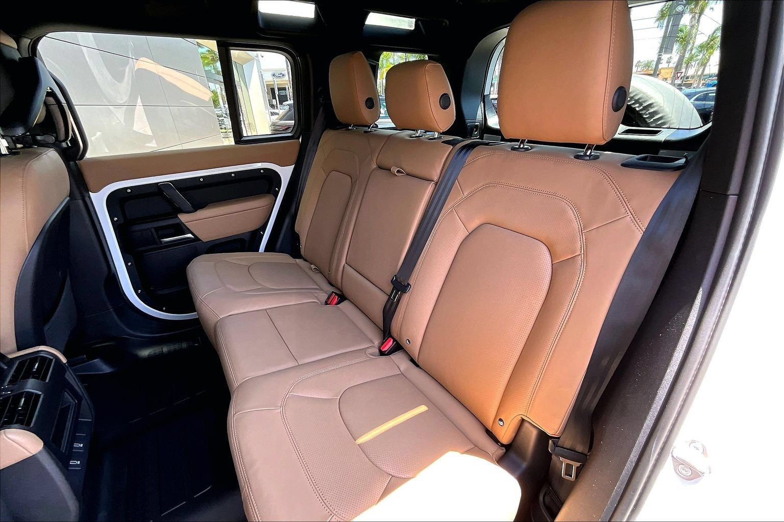 New 2026 Land Rover Defender 110 X-Dynamic SE AWD/4WD image 10