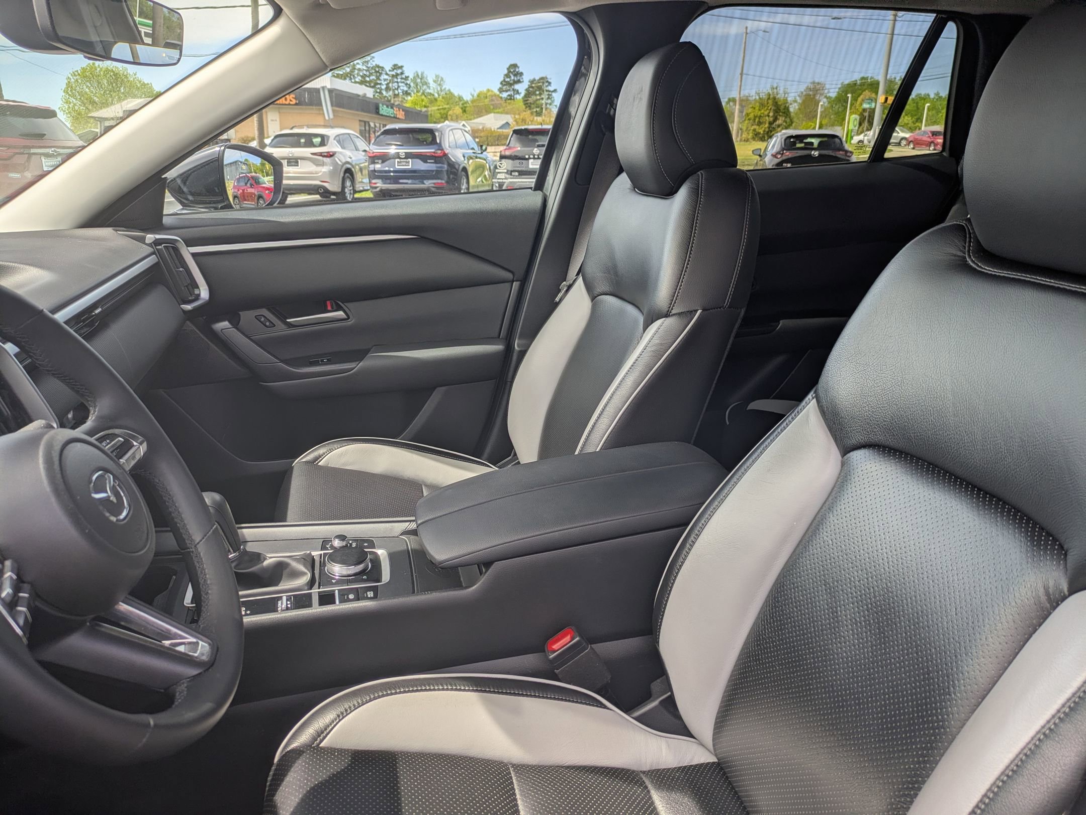 Certified 2025 MAZDA CX-50 AWD 2.5 S w/ Preferred Package image 11