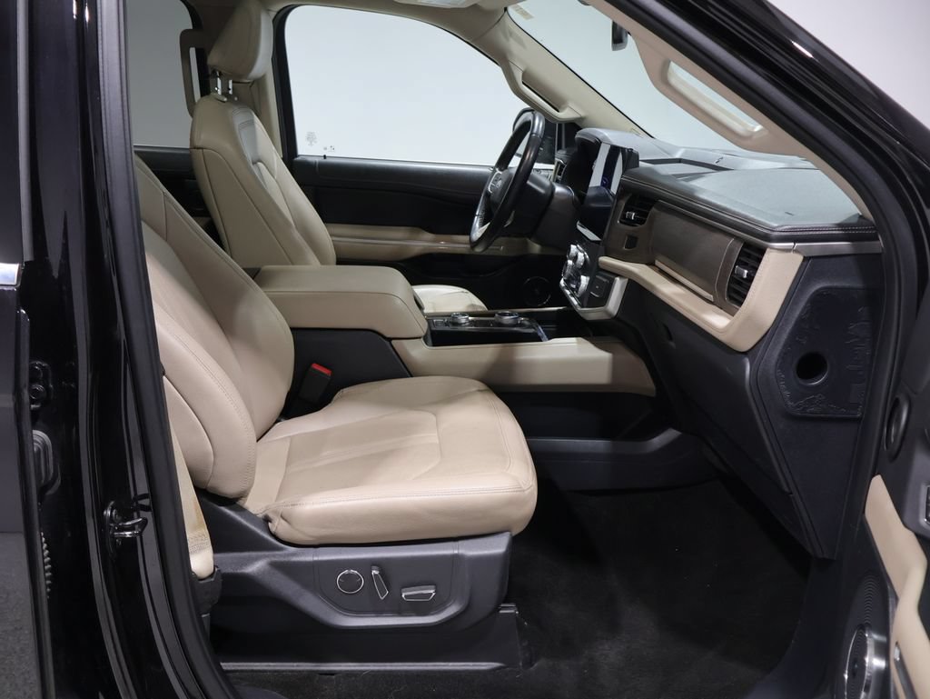 Used 2022 Ford Expedition Limited AWD/4WD image 28