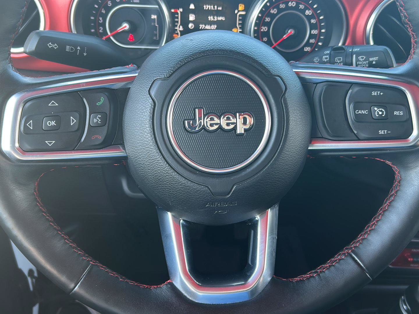 Used 2018 Jeep Wrangler Rubicon AWD/4WD image 11