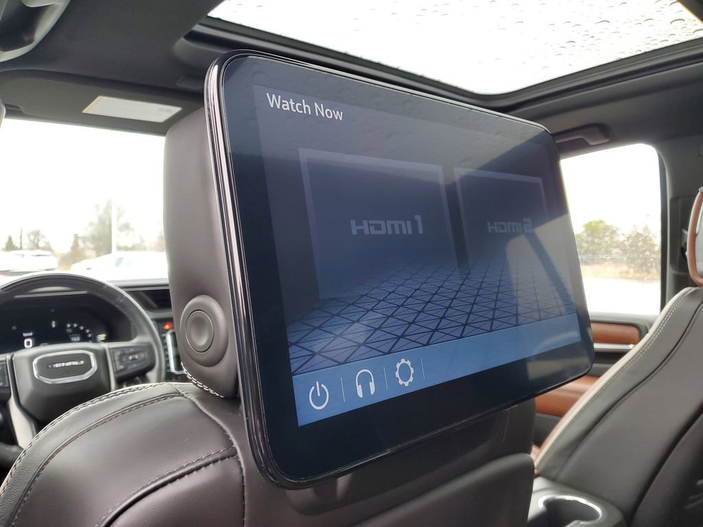 Certified 2023 GMC Yukon Denali Ultimate w/ LPO, Floor Liner Package AWD/4WD image 32