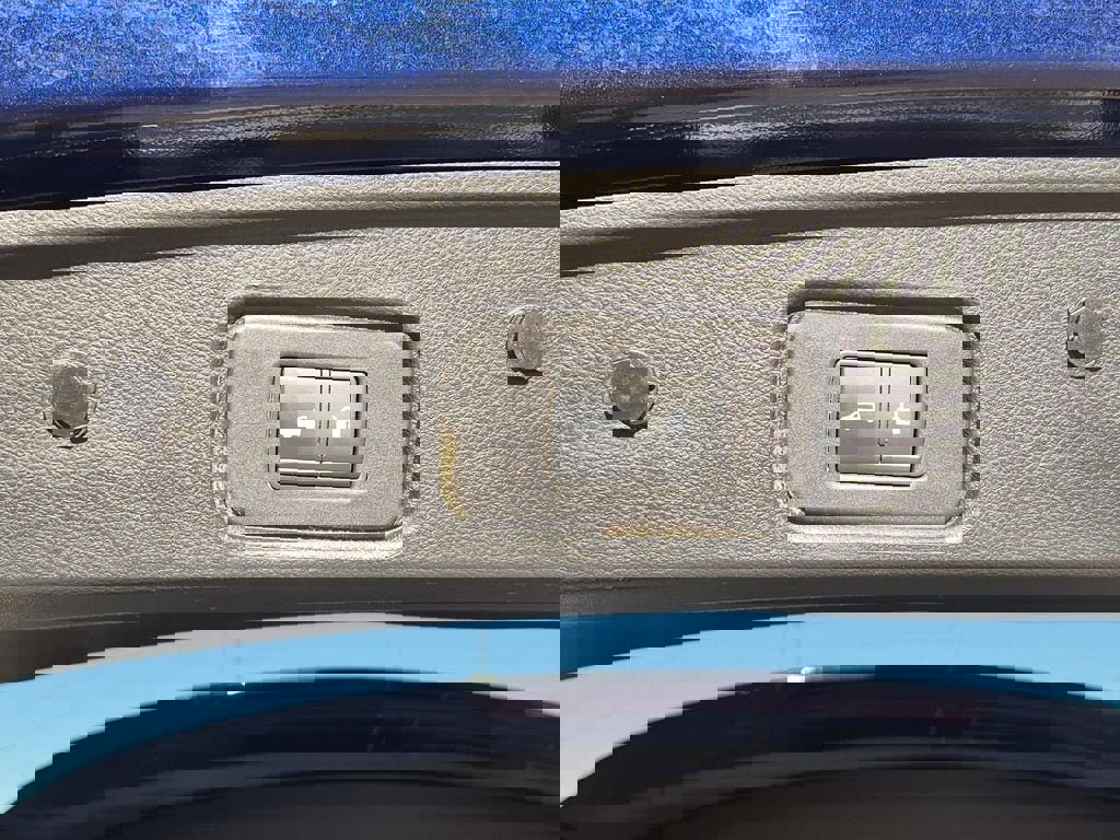 Used 2022 Nissan Pathfinder SL image 11