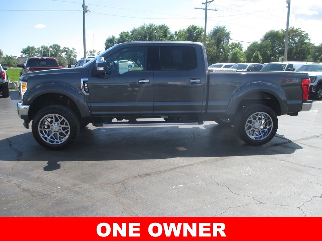 Used 2017 Ford F250 XLT w/ XLT Premium Package AWD/4WD image 8