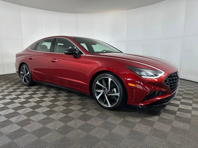 Used 2023 Hyundai Sonata SEL Plus image 2