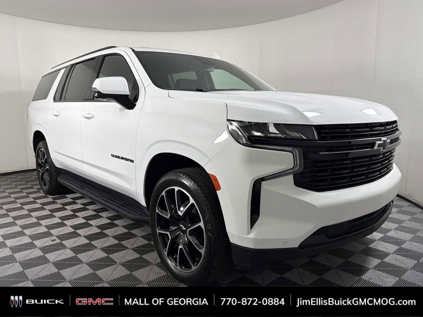 Used 2024 Chevrolet Suburban RST w/ Luxury Package RWD image 1