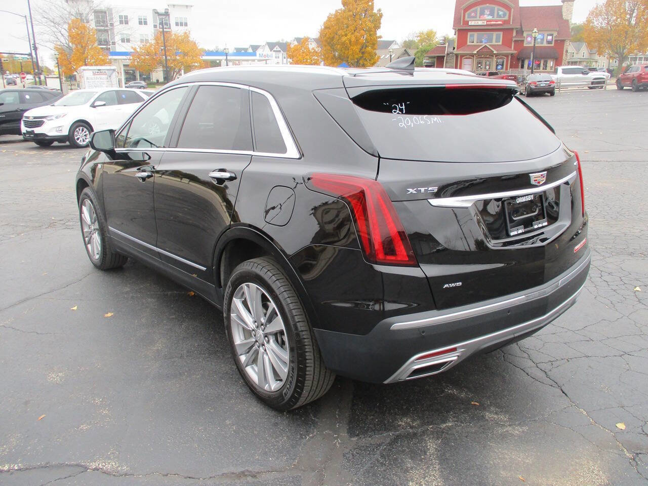 Used 2024 Cadillac XT5 Premium Luxury image 7