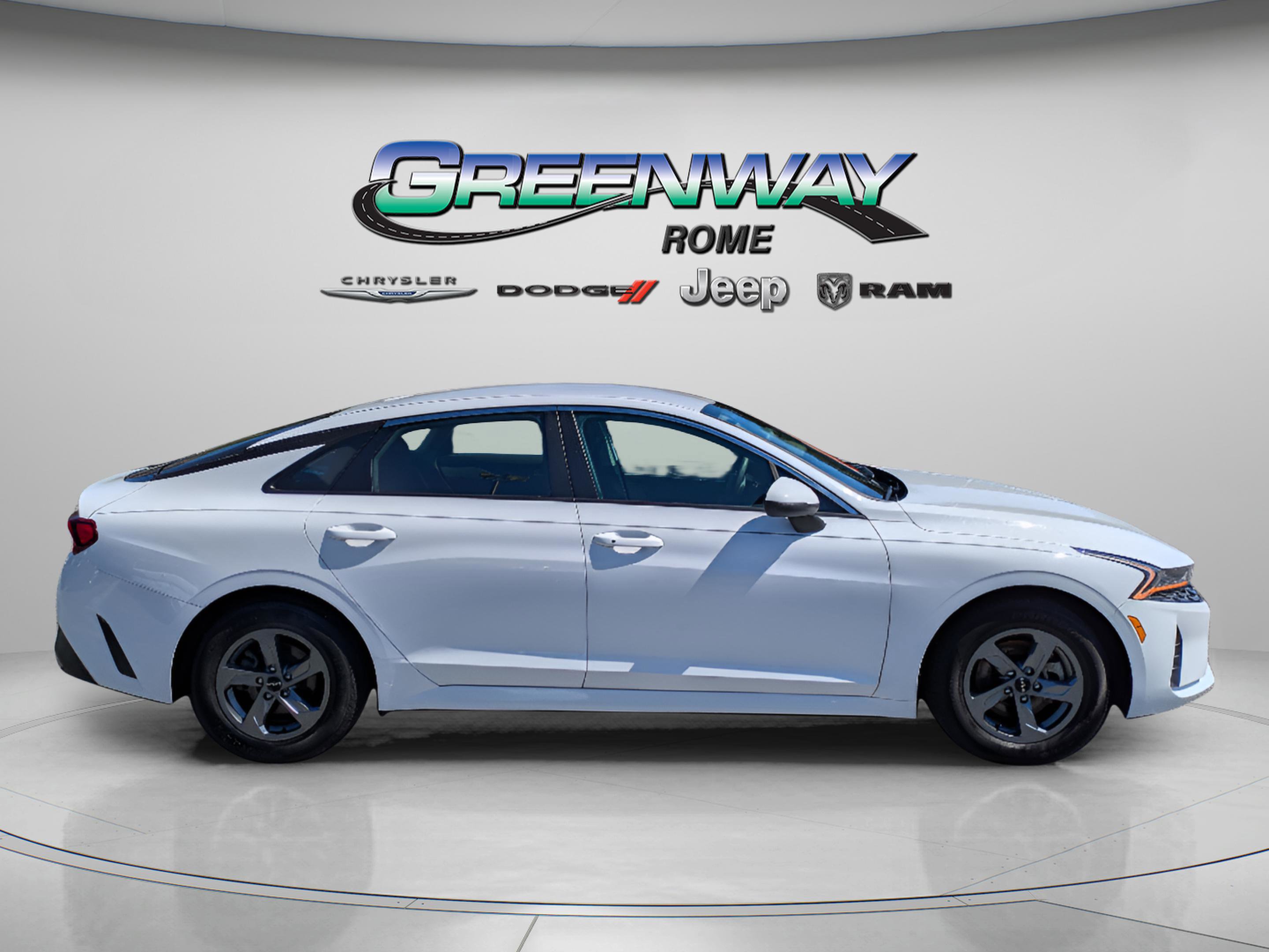 Used 2024 Kia K5 LXS image 3