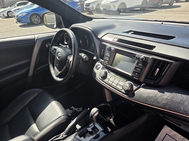 Used 2016 Toyota RAV4 SE AWD/4WD image 6
