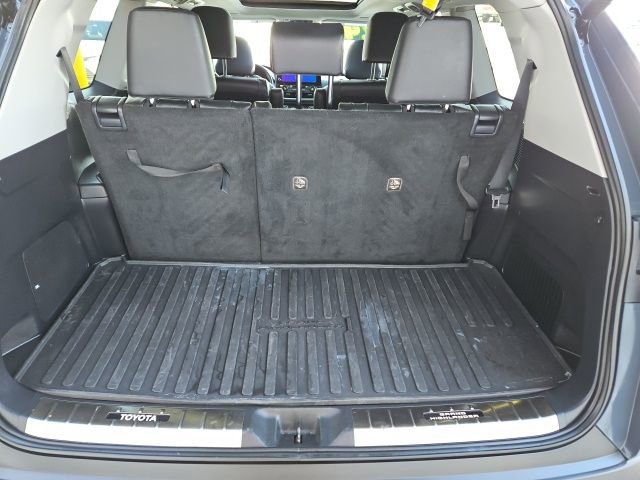 Used 2024 Toyota Grand Highlander Limited image 26