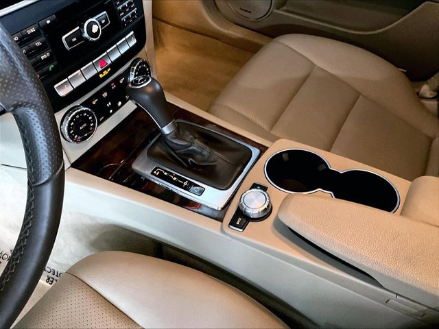 Used 2014 Mercedes-Benz C 250 Sedan image 15