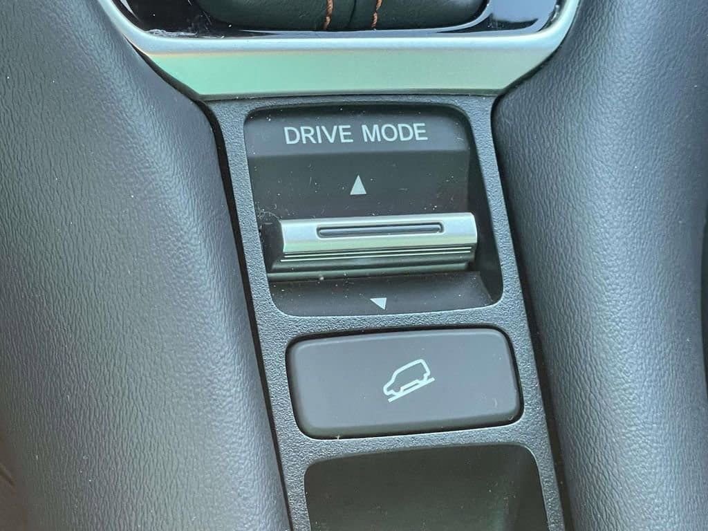 Used 2025 Honda HR-V Sport image 34