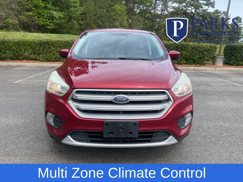 Used 2017 Ford Escape SE w/ SE Cold Weather Package image 3
