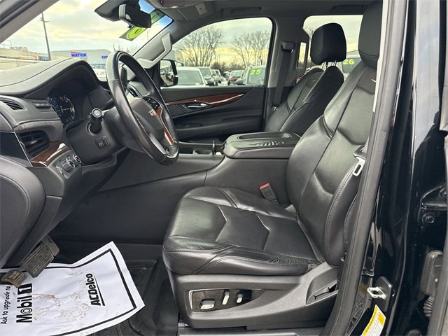 Used 2018 Cadillac Escalade Luxury image 9